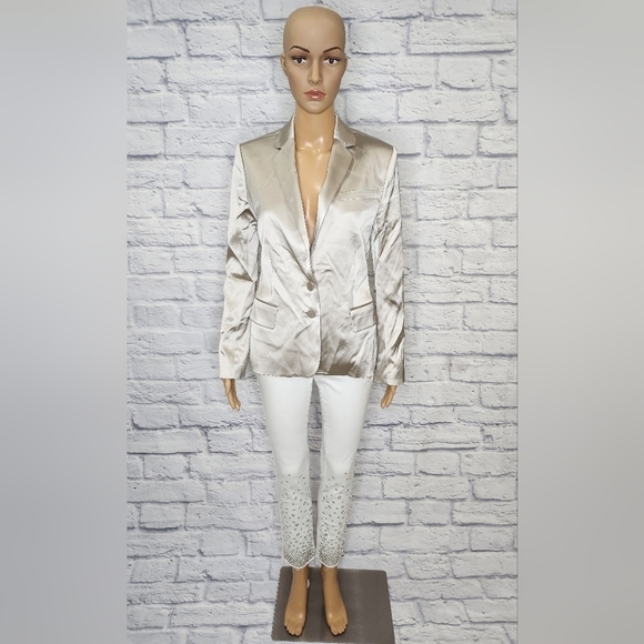 L'AGENCE Jackets & Blazers - NWT L'agence chamberlain Womens Silver satin blazer Sz 2